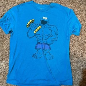 Cookie Monster T-shirt size medium/large